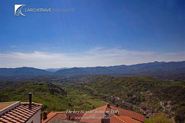 Image No.22-3 Bed House for sale