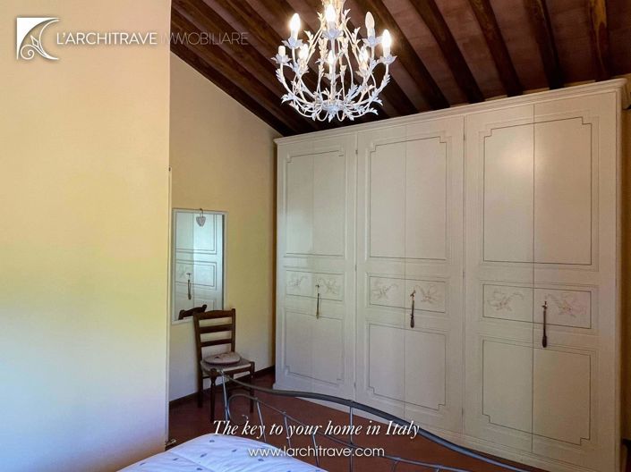 Image No.10-2 Bed Villa for sale