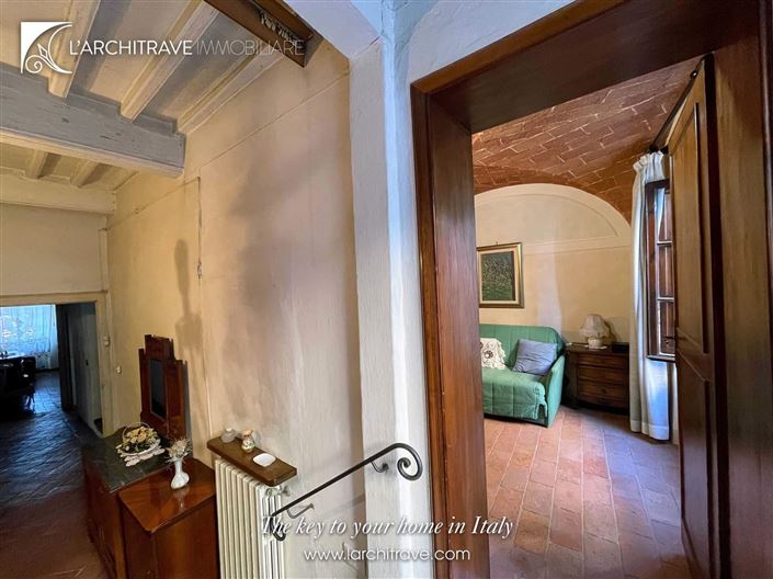 Image No.19-5 Bed House for sale