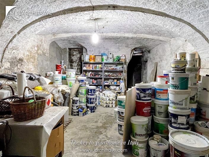 Image No.23-5 Bed House for sale