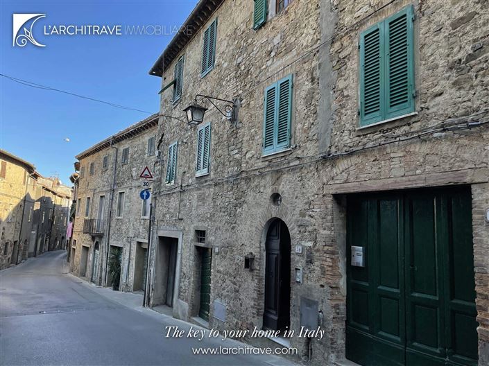 Image No.24-5 Bed House for sale