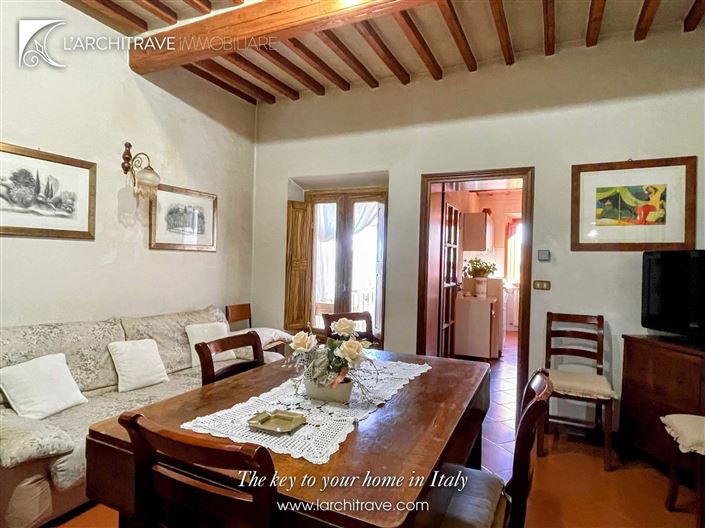 Image No.7-5 Bed House for sale