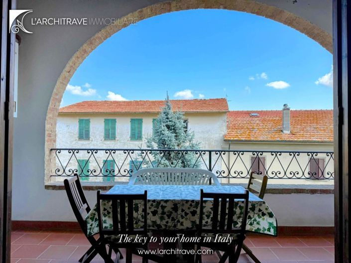 Image No.7-3 Bed House for sale