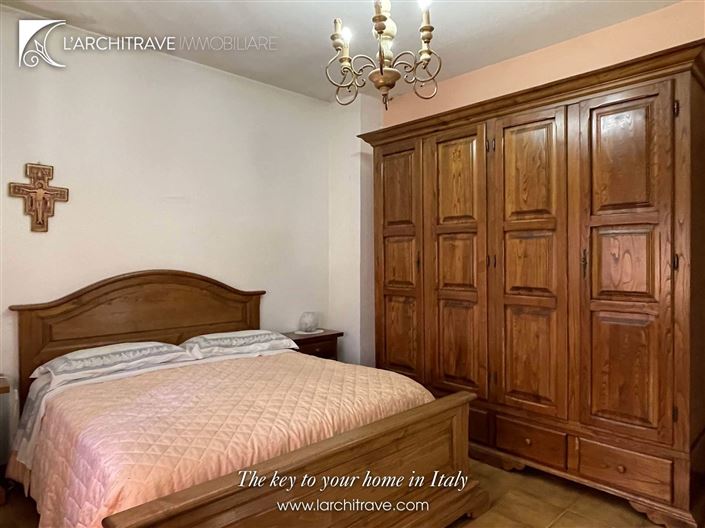 Image No.10-5 Bed Villa for sale