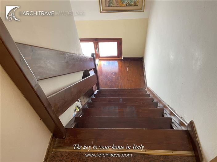 Image No.16-5 Bed Villa for sale