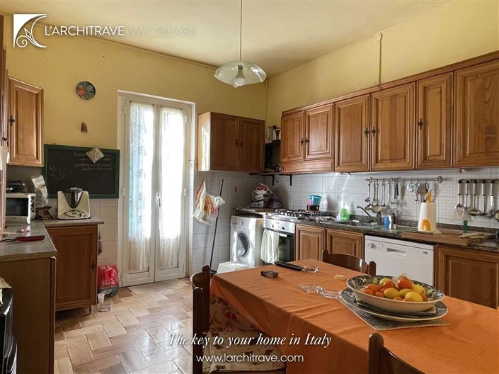 Image No.8-5 Bed Villa for sale