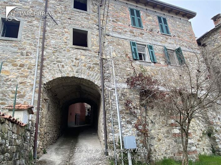 Image No.16-3 Bed House for sale