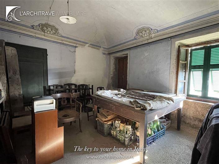 Image No.12-3 Bed House for sale