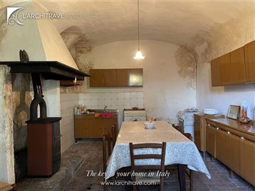 9e88b36b-b2b6-7361-98ac-1e09d61e7f7b