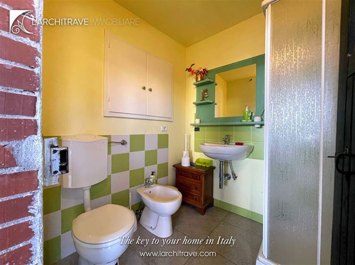 Image No.21-2 Bed House for sale