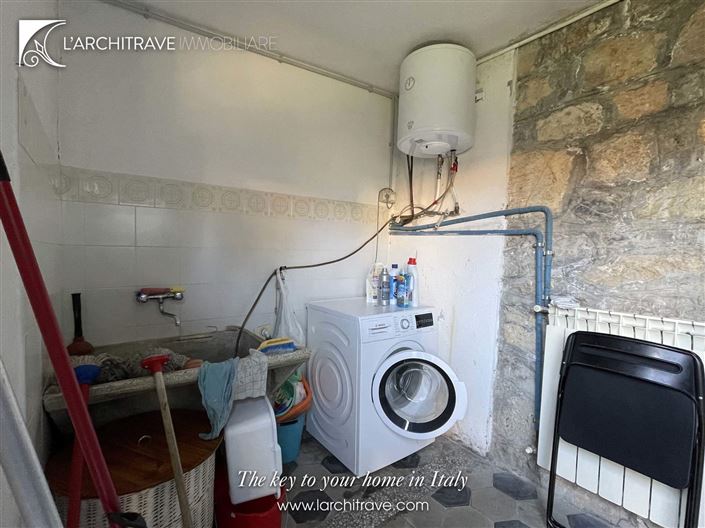 Image No.22-2 Bed House for sale