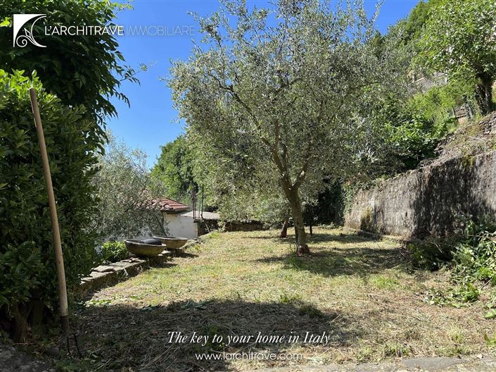 Image No.10-3 Bed House for sale