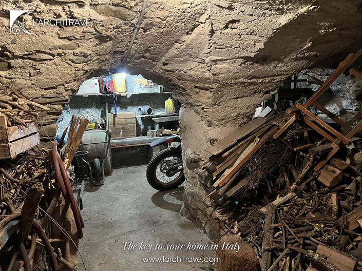 Image No.12-3 Bed House for sale