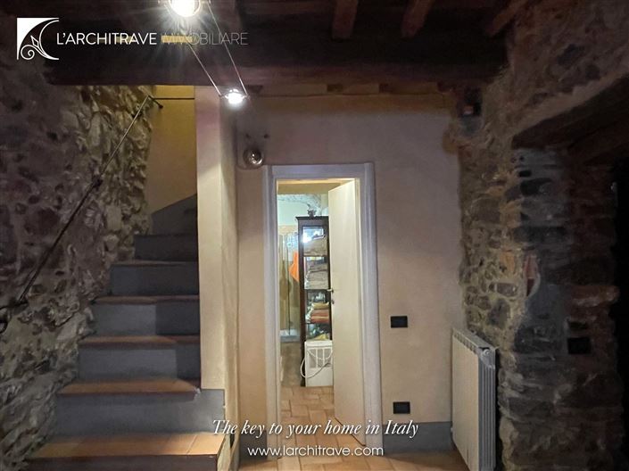 Image No.19-2 Bed House for sale