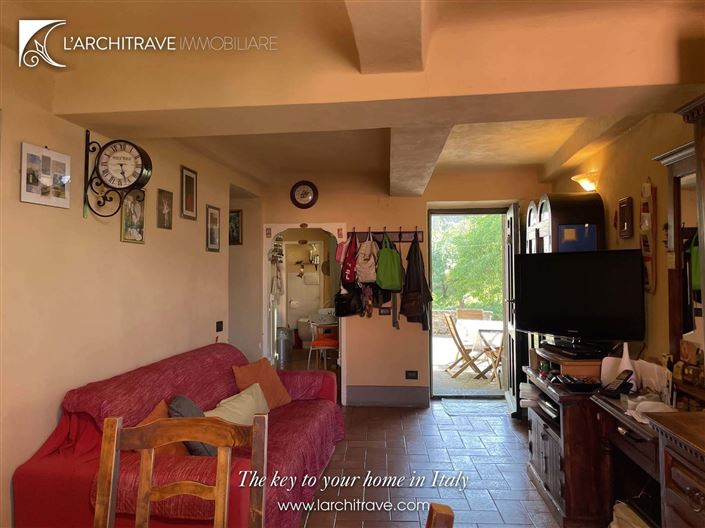 Image No.5-2 Bed House for sale