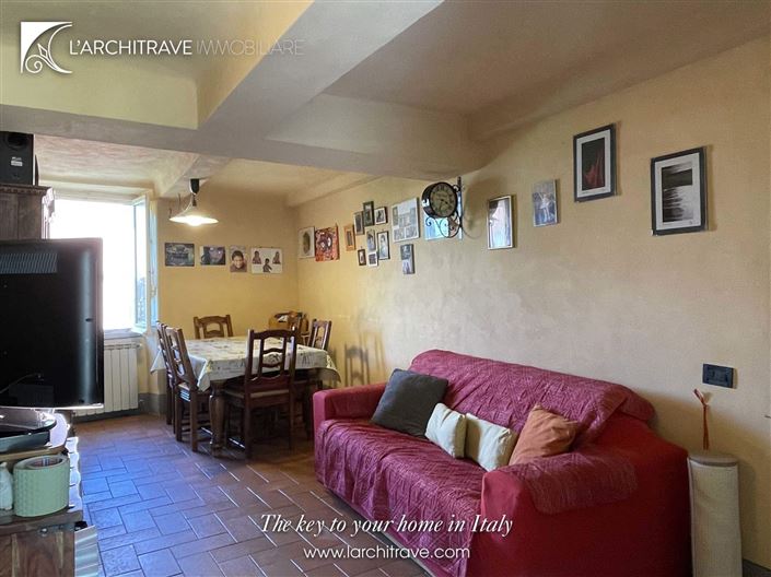 Image No.6-2 Bed House for sale