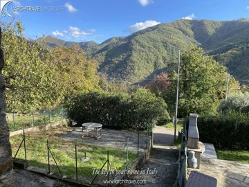 516924a0-ff8e-a749-6b74-2fd3133306d3