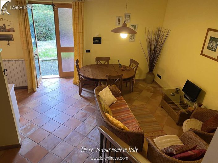 Image No.4-2 Bed House for sale