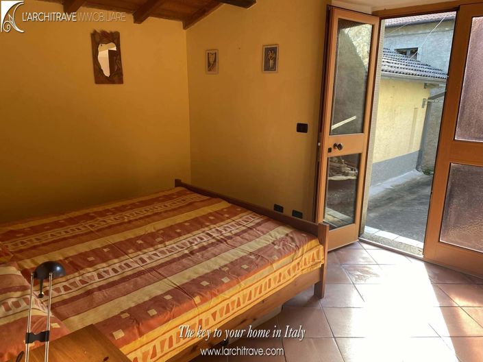 Image No.6-2 Bed House for sale