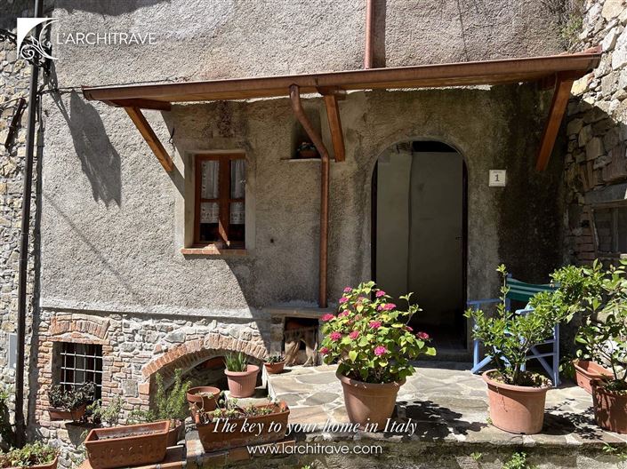 Image No.9-2 Bed House for sale