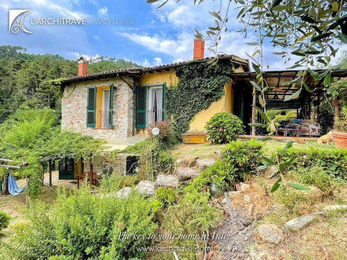 Image No.1-4 Bed Villa for sale