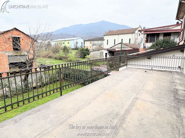 Image No.18-4 Bed House for sale