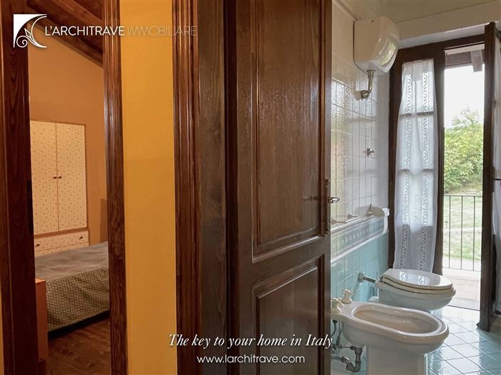 Image No.17-3 Bed House for sale