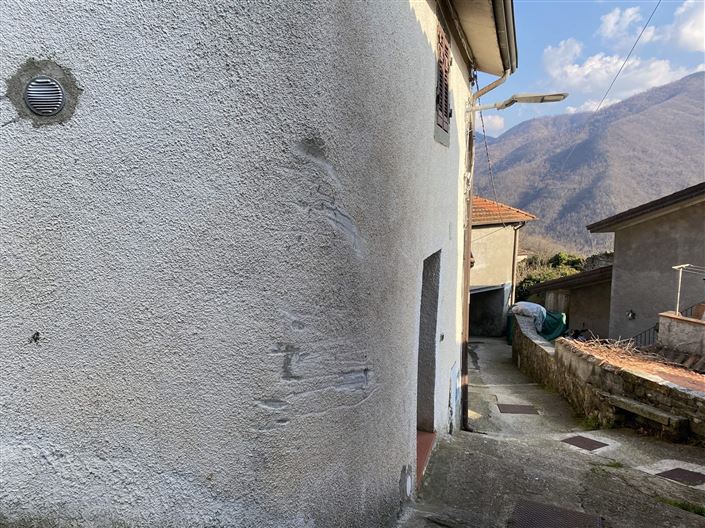 Image No.9-2 Bed House for sale