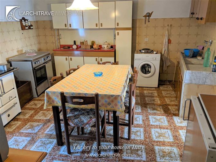 Image No.20-3 Bed House for sale