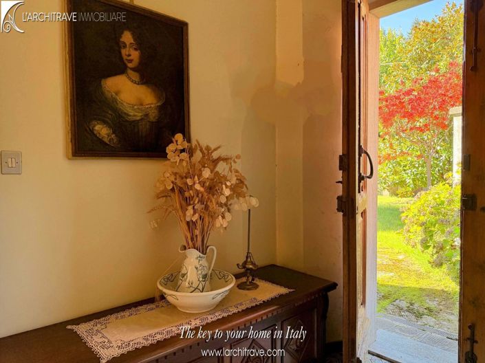 Image No.3-4 Bed Villa for sale