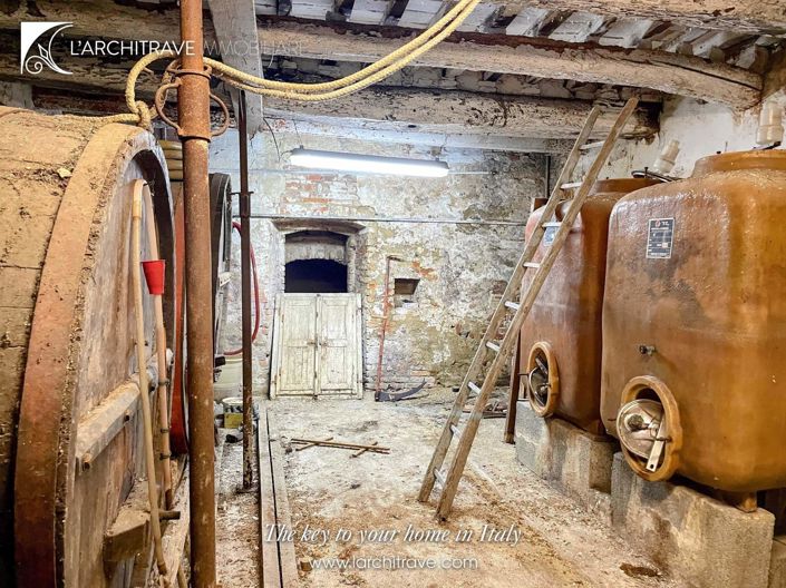 Image No.9-2 Bed Villa for sale