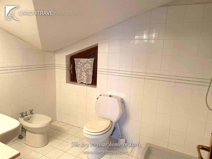 Image No.15-4 Bed Villa for sale