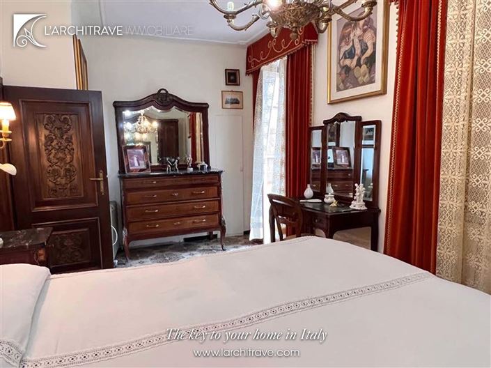 Image No.12-3 Bed Villa for sale