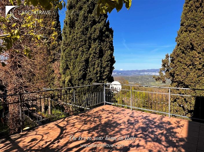 Image No.13-3 Bed House for sale