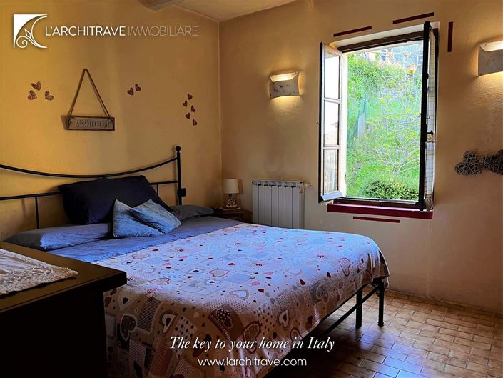 Image No.16-3 Bed House for sale