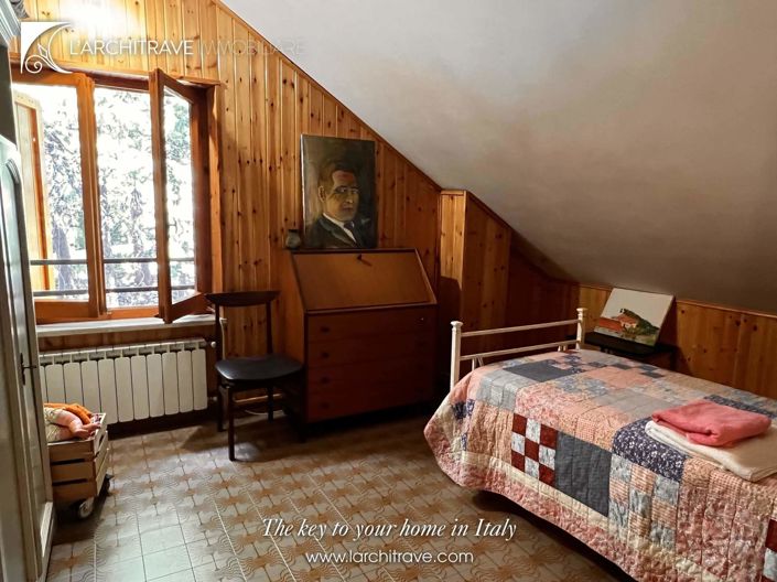 Image No.12-5 Bed Villa for sale