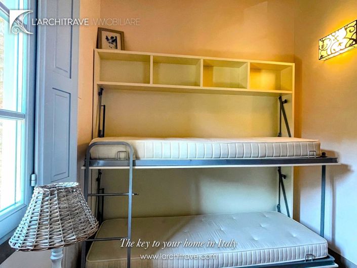 Image No.17-2 Bed House for sale