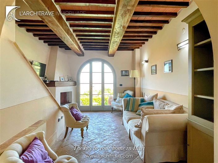 Image No.3-2 Bed House for sale