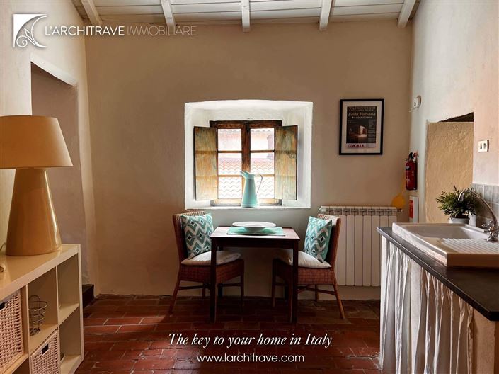 Image No.12-4 Bed House for sale