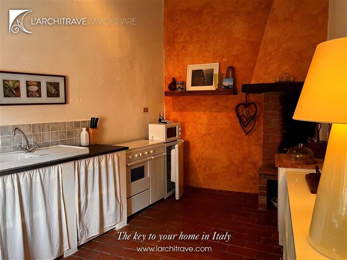 Image No.15-4 Bed House for sale