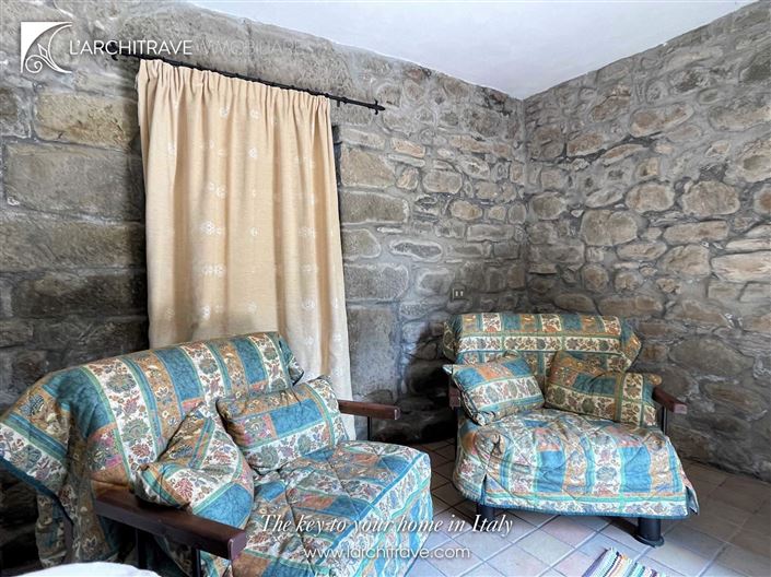 Image No.12-1 Bed House for sale