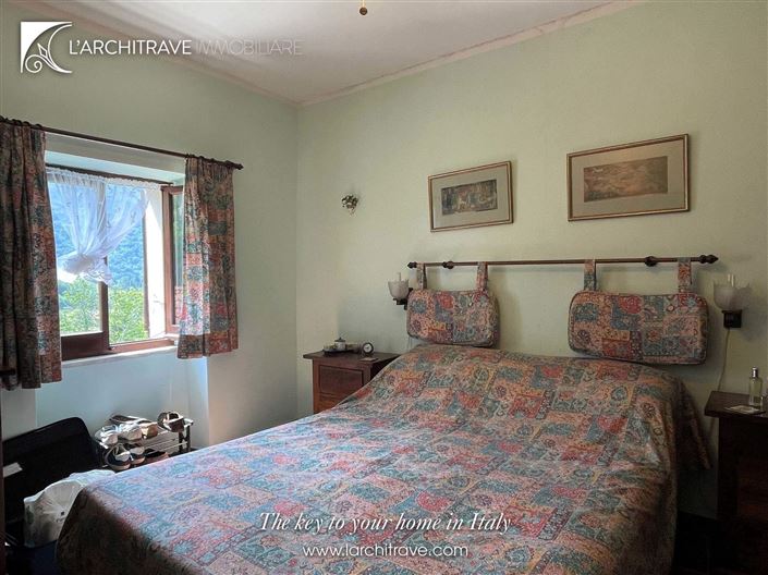 Image No.8-1 Bed House for sale