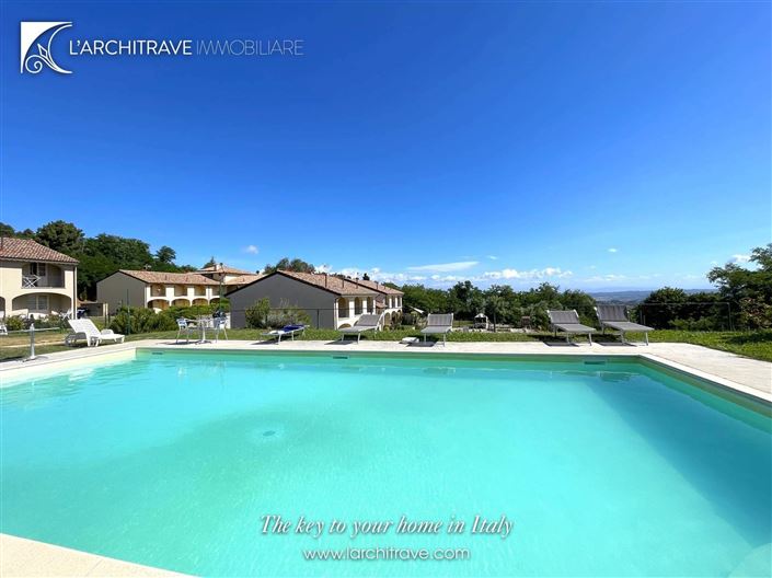 Image No.12-2 Bed House for sale