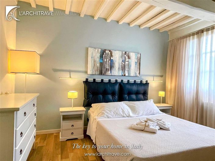 Image No.18-2 Bed House for sale