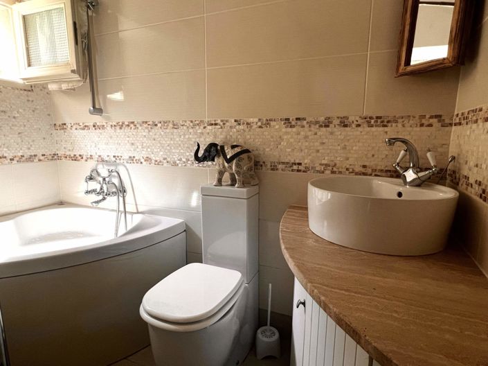 Image No.6-2 Bed House for sale