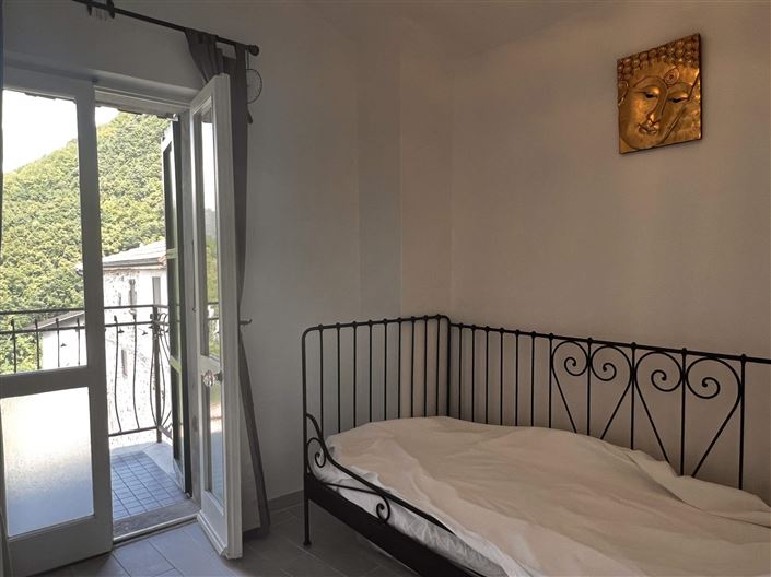 Image No.7-2 Bed House for sale