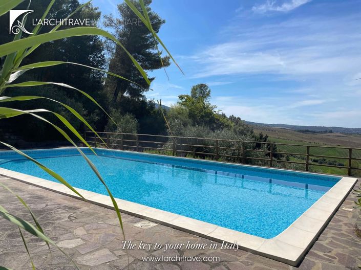 Image No.26-5 Bed Villa for sale