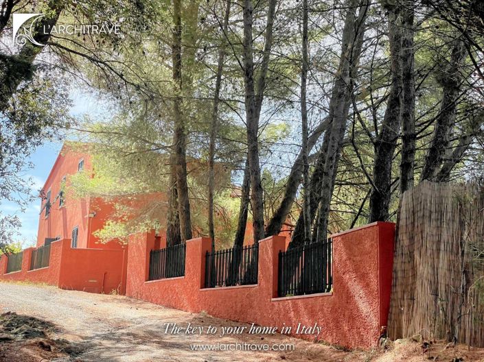 Image No.30-5 Bed Villa for sale