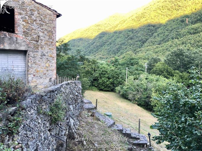 Image No.3-6 Bed Villa for sale