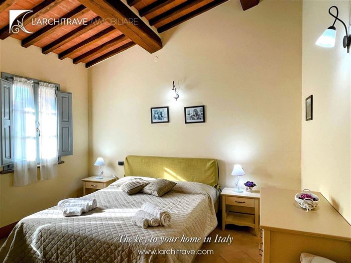 Image No.12-1 Bed House for sale